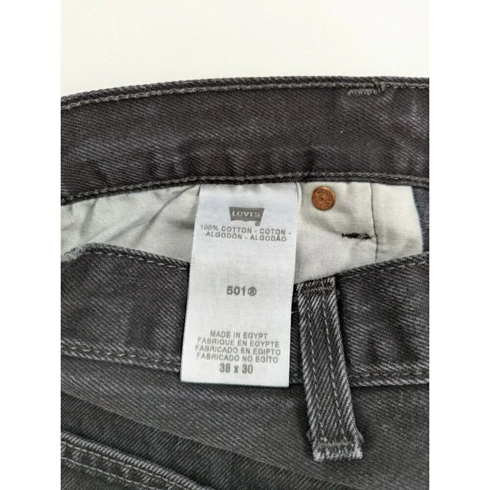 Levis 501 Original Fit Jeans Straight Leg Button Fly 100% Cotton Blue Black